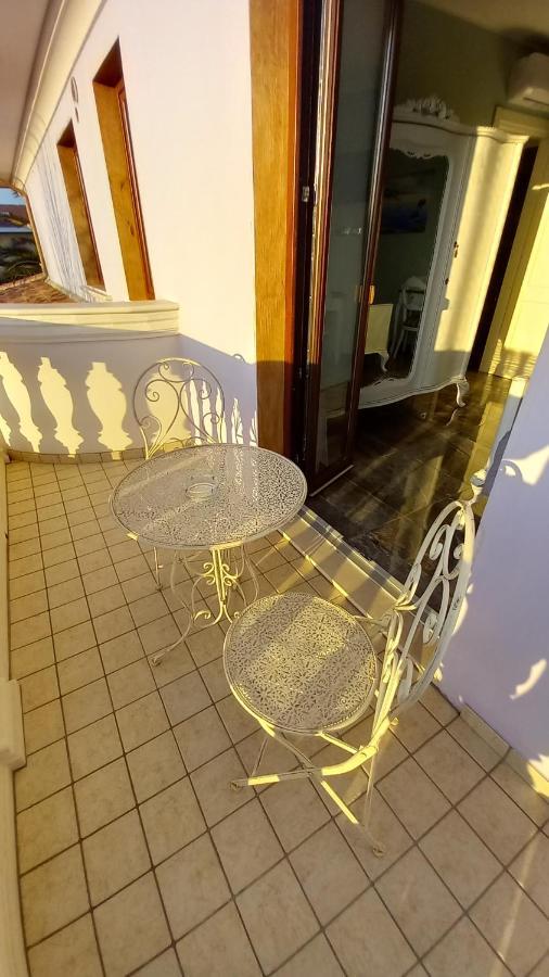 סן ג'יובאני טאטינו B&B Domus Aurea 20 מראה חיצוני תמונה
