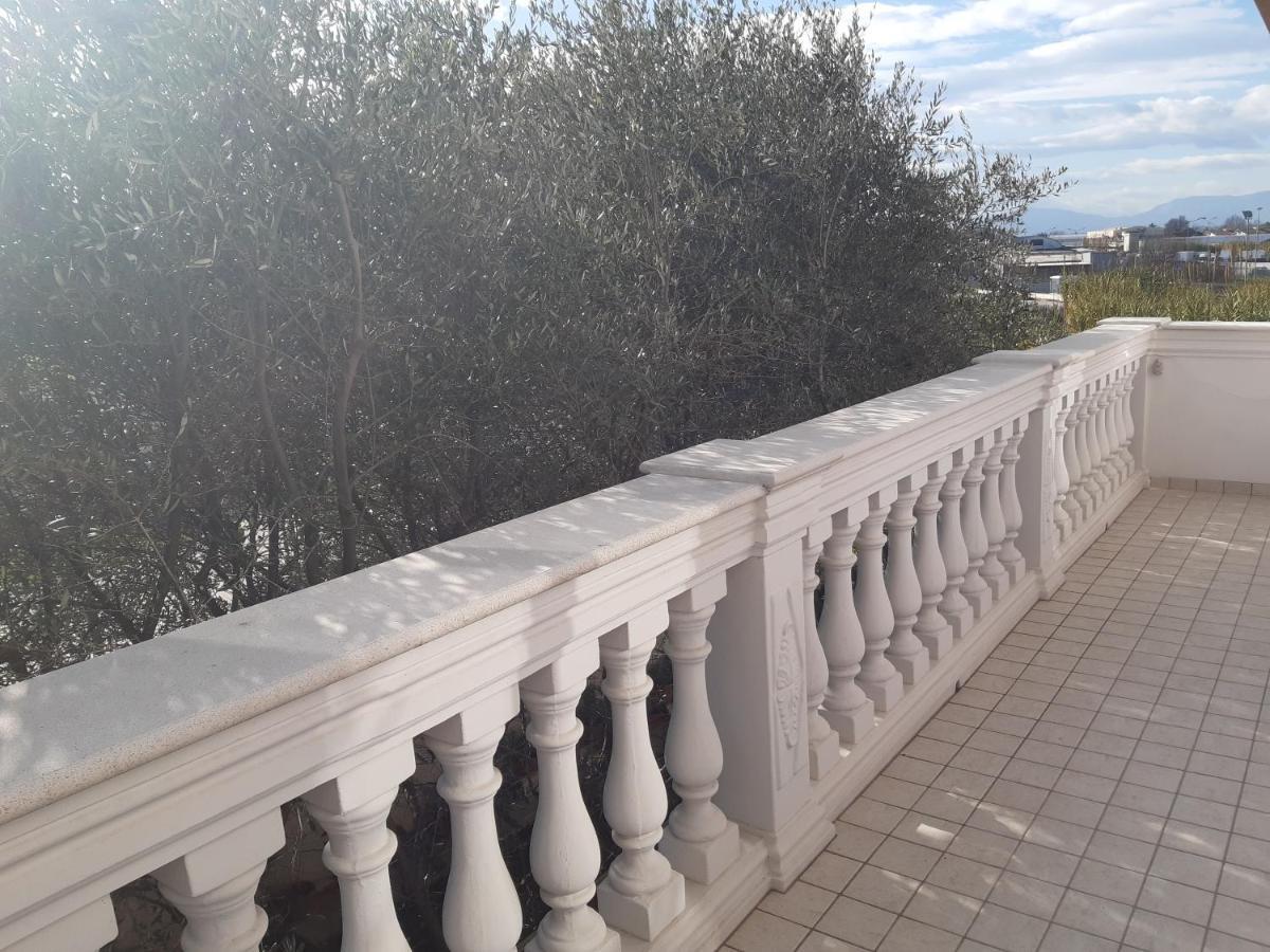 סן ג'יובאני טאטינו B&B Domus Aurea 20 מראה חיצוני תמונה